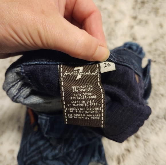 Women's 7 for all Mankind Shorts - Picture 7 of 7